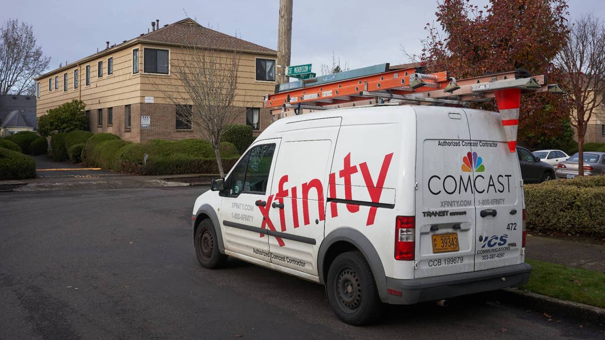 Comcast targets frustrated T-Mobile customers with free offer